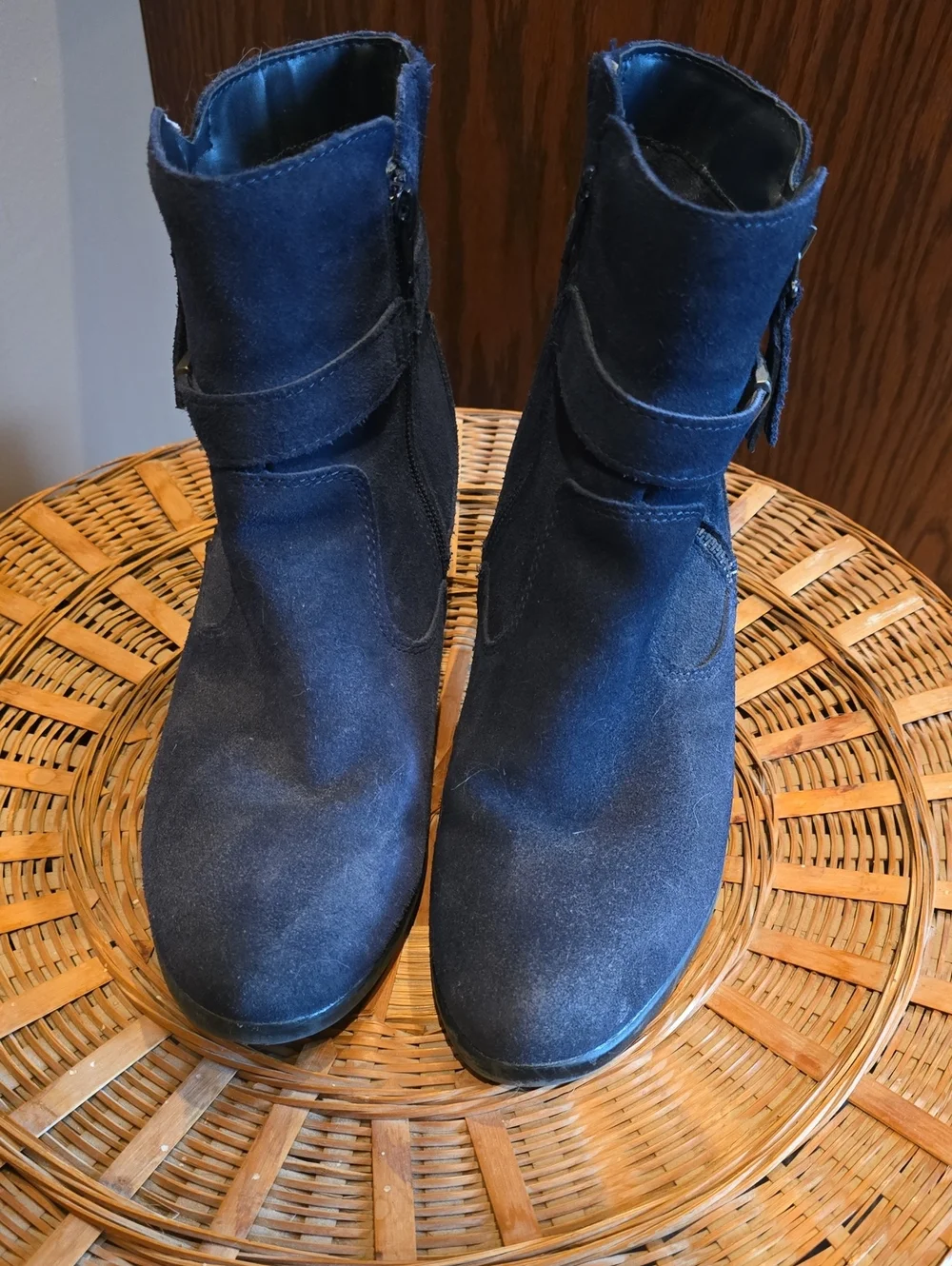 Earth Origins | Suede booties
